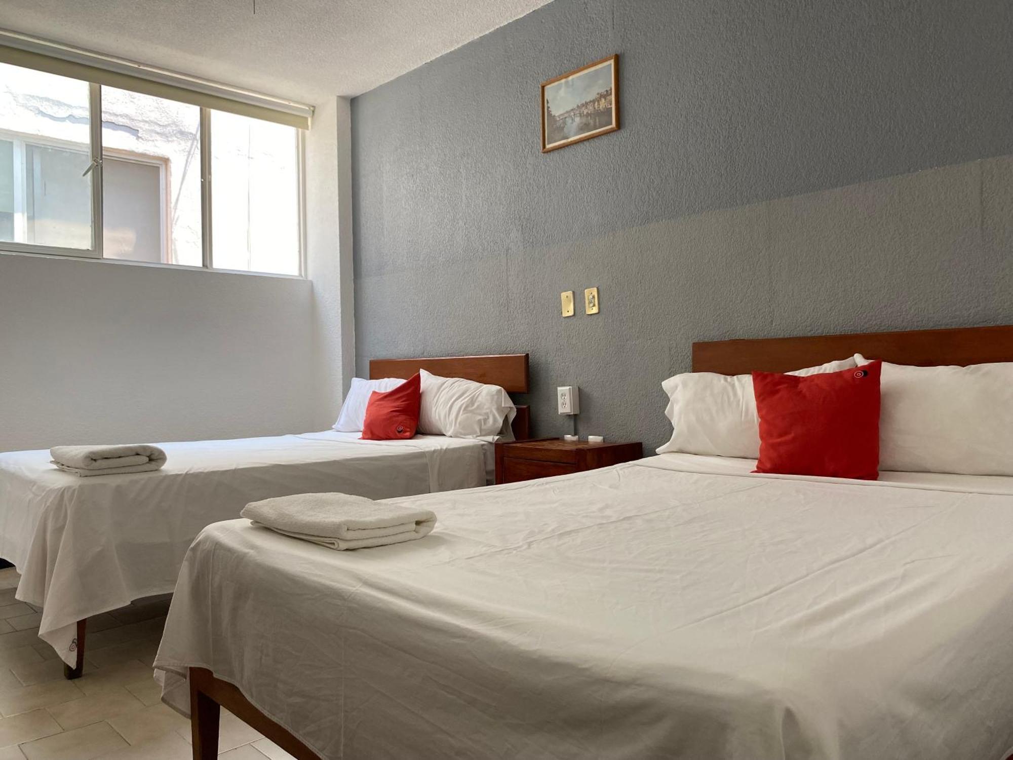 Hotel Italia 3*