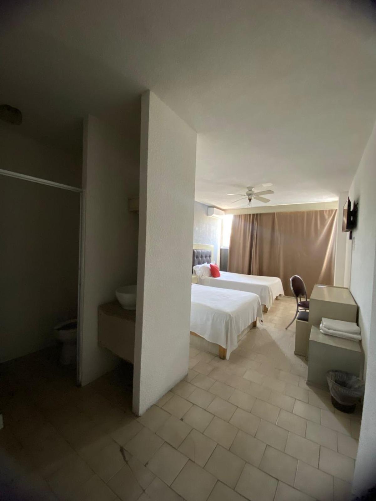 Italia, Hotel Aguascalientes